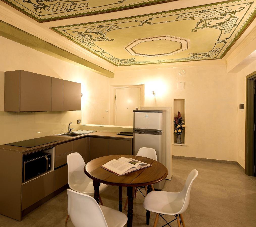 Maison Croix De Apartment *